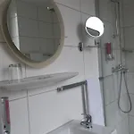 Stadt-gut-hotel Rheinischer Hof 3*