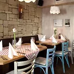فندق Stadt-gut-hotel Rheinischer Hof إسن