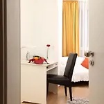 Stadt-gut-hotel Rheinischer Hof Hotel