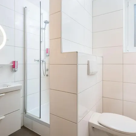 Stadt-gut-hotel Rheinischer Hof 3* Essen