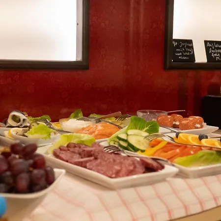 Stadt-gut-hotel Rheinischer Hof Hotel