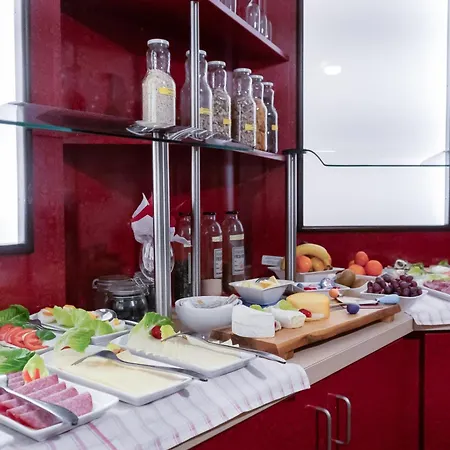 Stadt-gut-hotel Rheinischer Hof Hotel