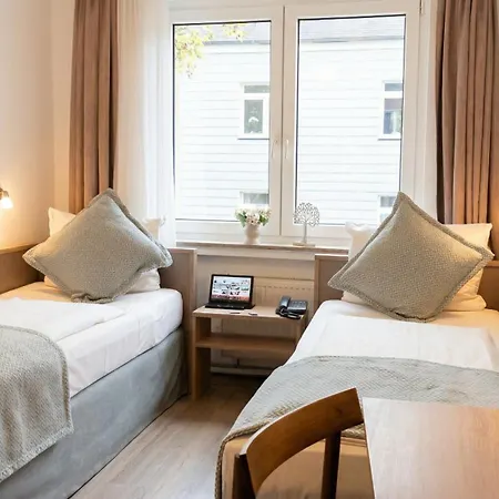 호텔 Stadt-gut-hotel Rheinischer Hof 에센