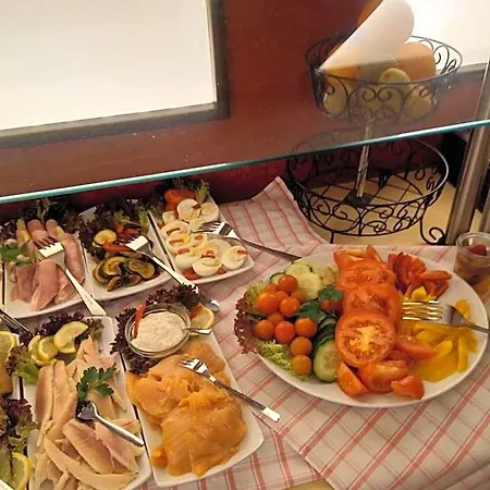 Hotel Stadt-gut-hotel Rheinischer Hof
