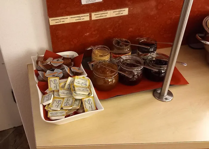 Stadt-gut-hotel Rheinischer Hof