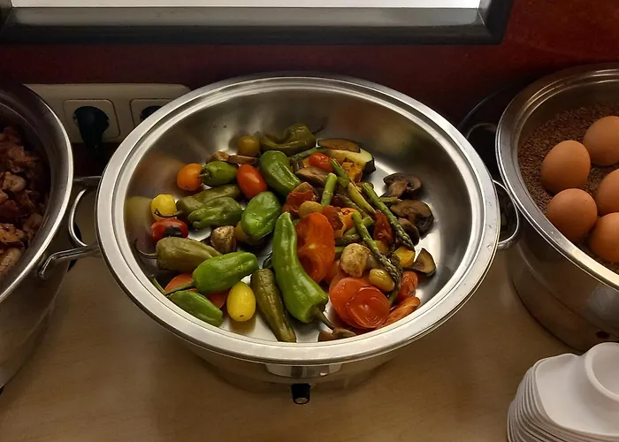 Stadt-gut-hotel Rheinischer Hof Otel 3*