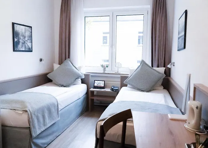 Stadt-gut-hotel Rheinischer Hof 호텔 에센