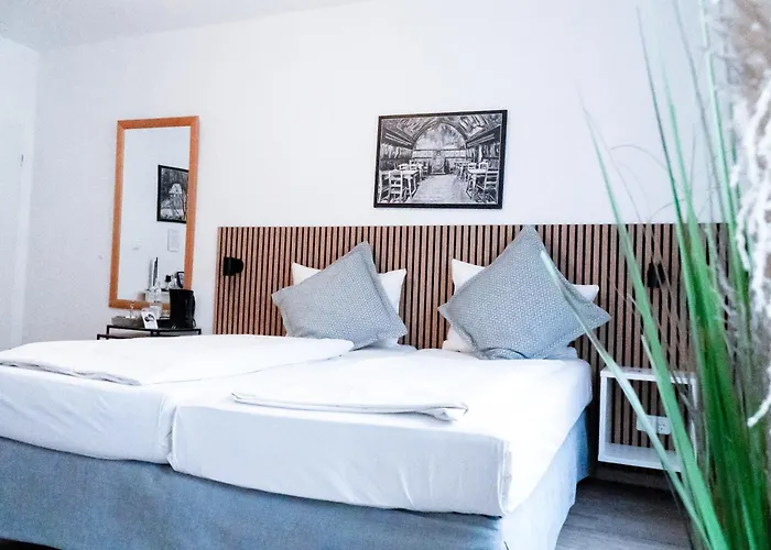 Hotel Stadt-gut-hotel Rheinischer Hof