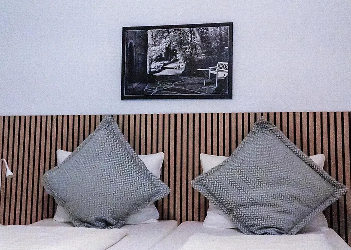 Stadt-gut-hotel Rheinischer Hof 3* 에센