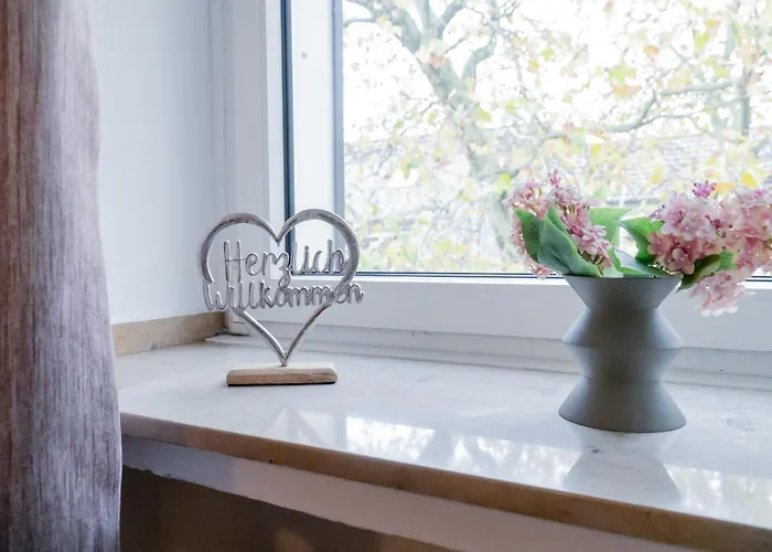 호텔 Stadt-gut-hotel Rheinischer Hof