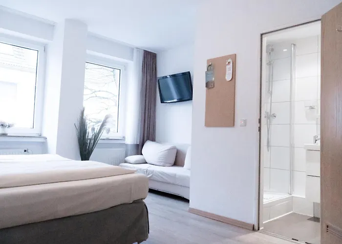 Stadt-gut-hotel Rheinischer Hof 호텔