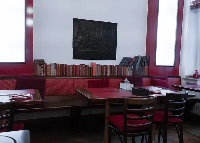 Stadt-gut-hotel Rheinischer Hof Otel 3*