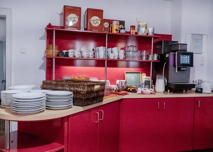 Stadt-gut-hotel Rheinischer Hof 3*